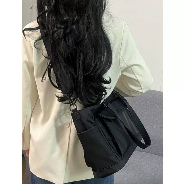 Large Capacity Waterproof Nylon Cloth Tote Bag Class Shoulder - Image 5