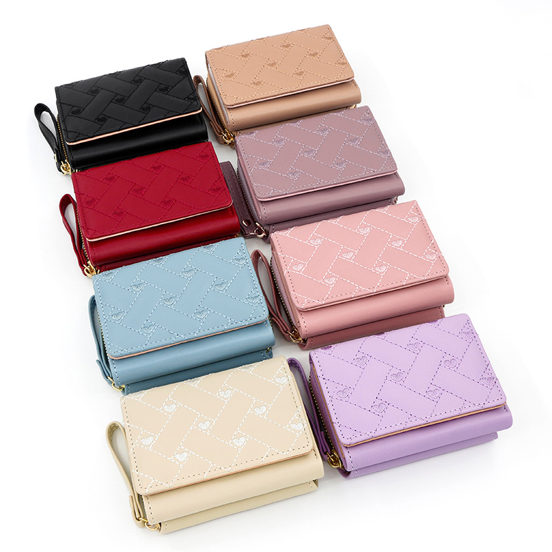 Short And Simple Embroidered Love Heart Multi Card Slots Wallet - Image 7