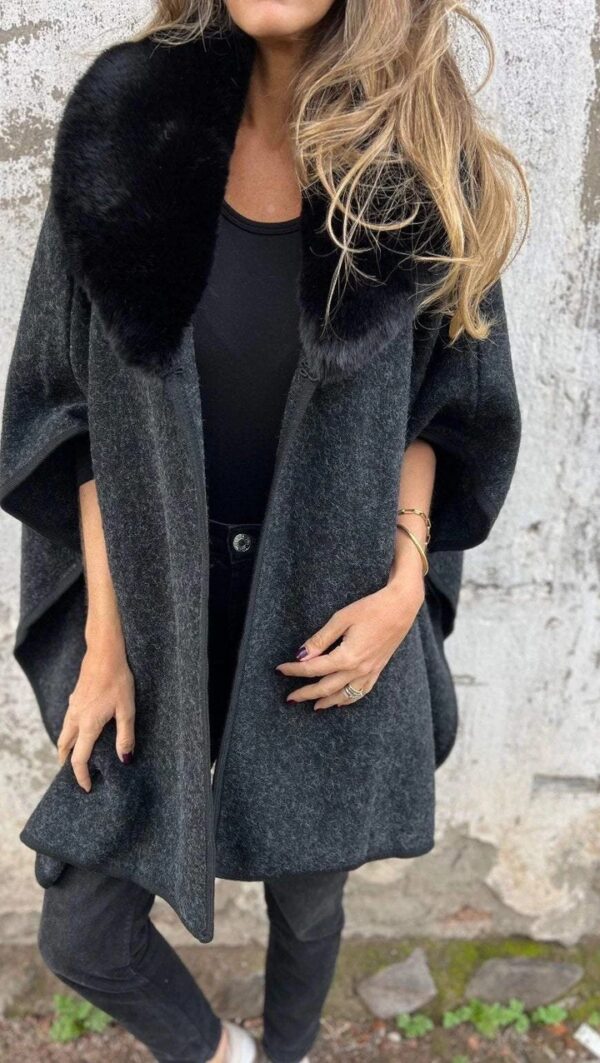 Women's Loose Long Sleeve Large Lapel Fur Collar Cape Coat - Image 8